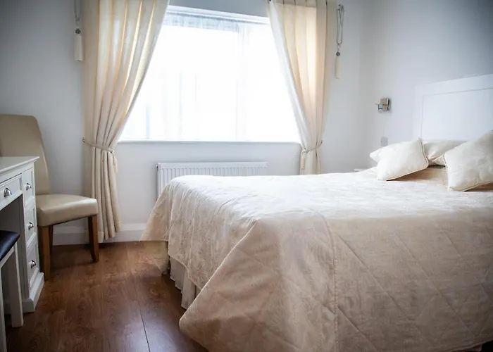 Hayes House 3* קיל איירן